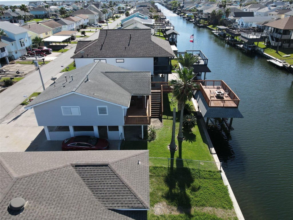 Photo of 1006 Redfish Street, Bayou Vista, TX 77563 (MLS # 30328151)