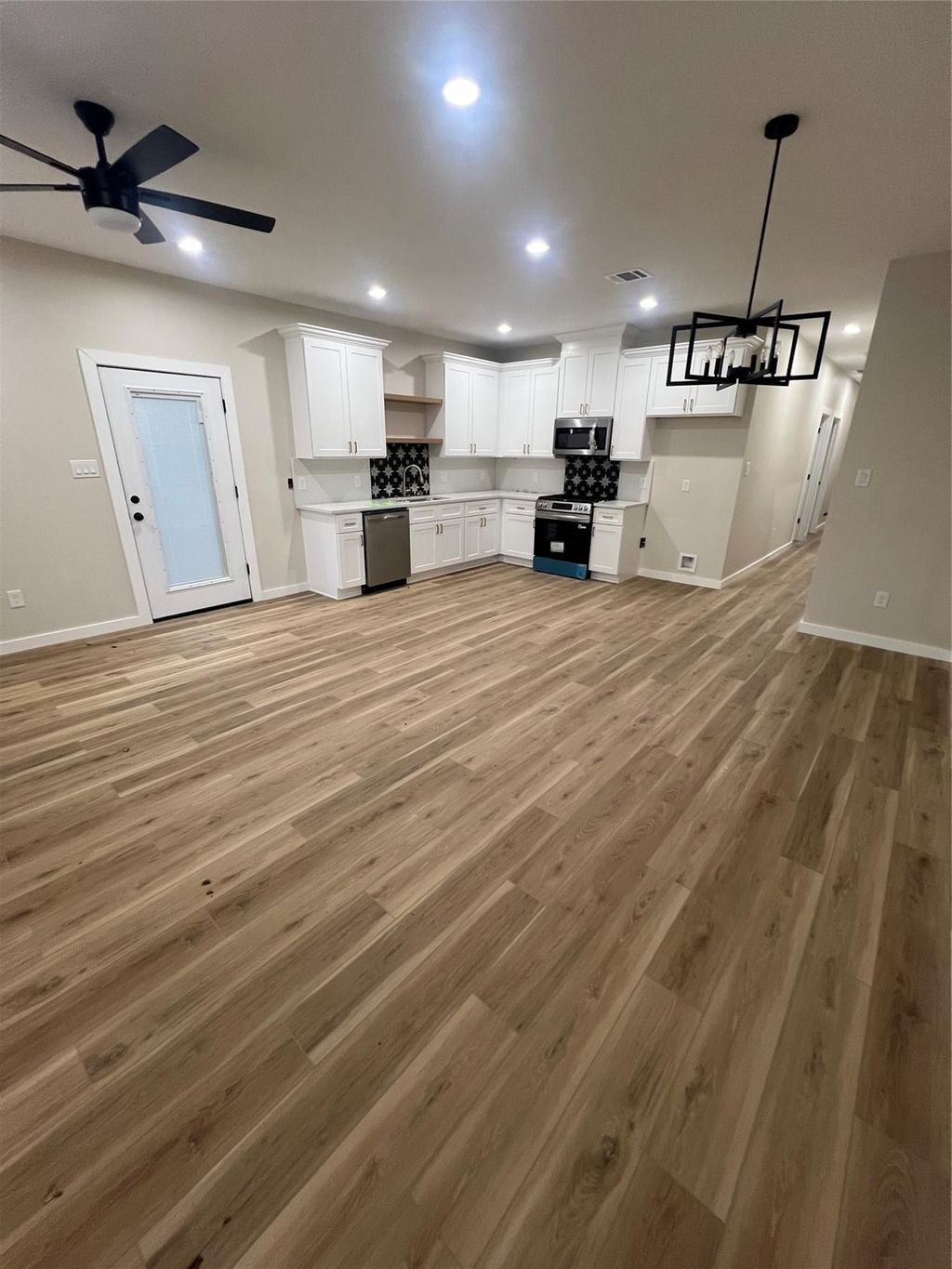 Photo of 5325 Kenilwood Drive #AB, Houston, TX 77033 (MLS # 24509933)