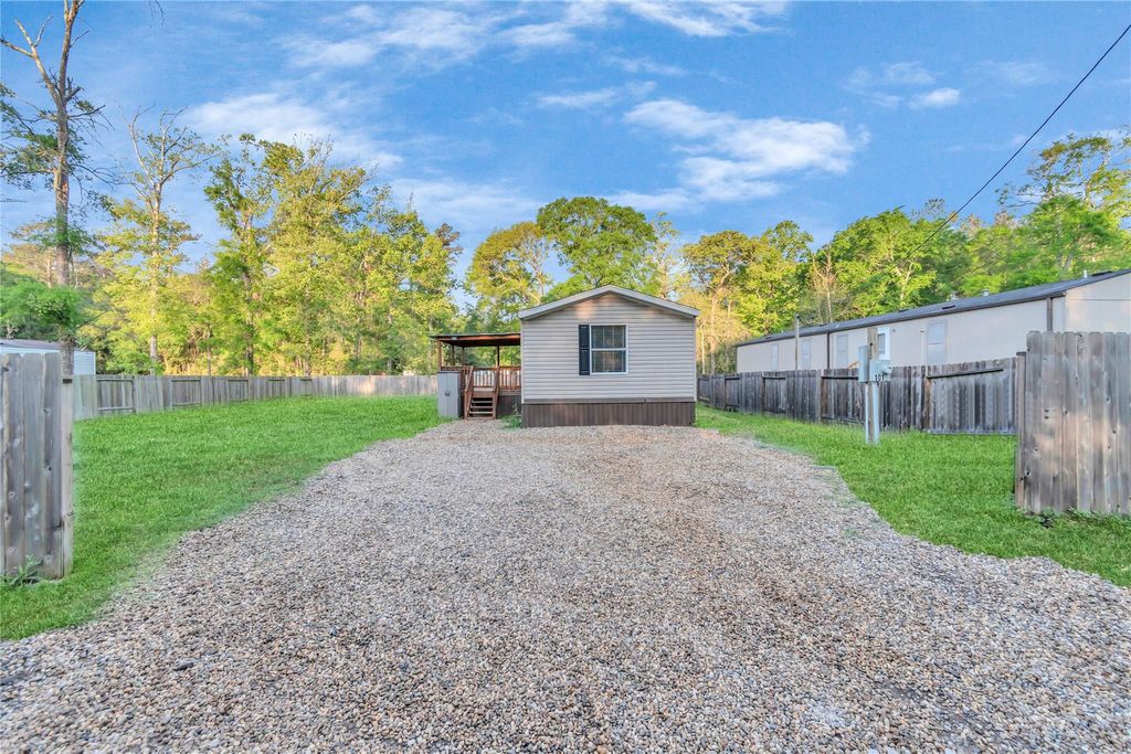 Photo of 101 Maple Lane, Shepherd, TX 77371 (MLS # 59405128)