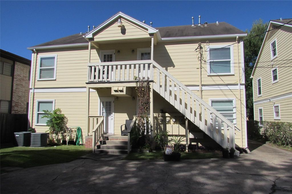 Photo of 2513 Shakespeare Street #3, Houston, TX 77030 (MLS # 35025389)