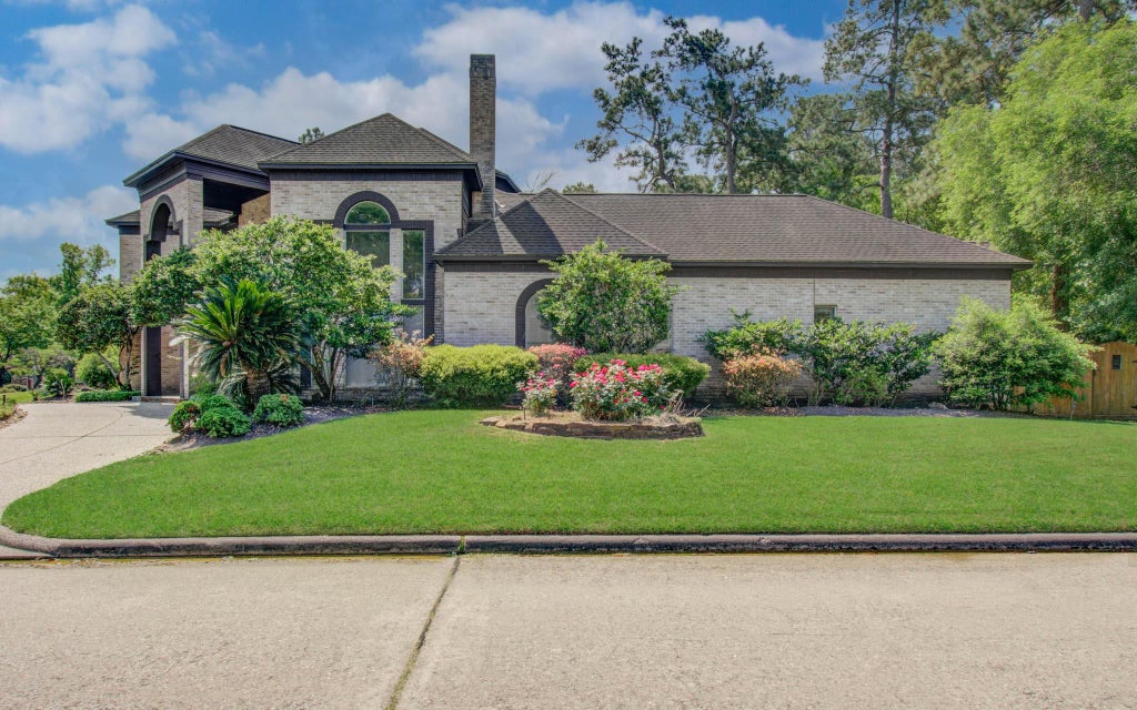 Photo of 1703 Brookside Pine Lane, Houston, TX 77345 (MLS # 15588108)