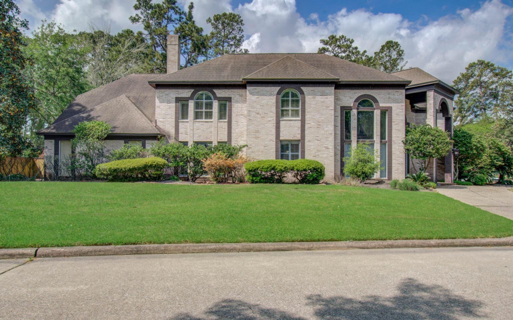 Photo of 1703 Brookside Pine Lane, Houston, TX 77345 (MLS # 15588108)