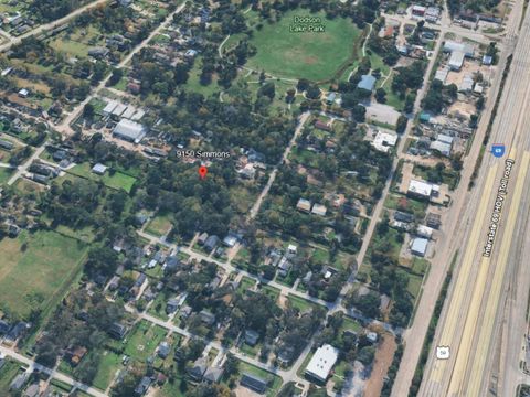 9150 Simmons Street Houston TX 77093