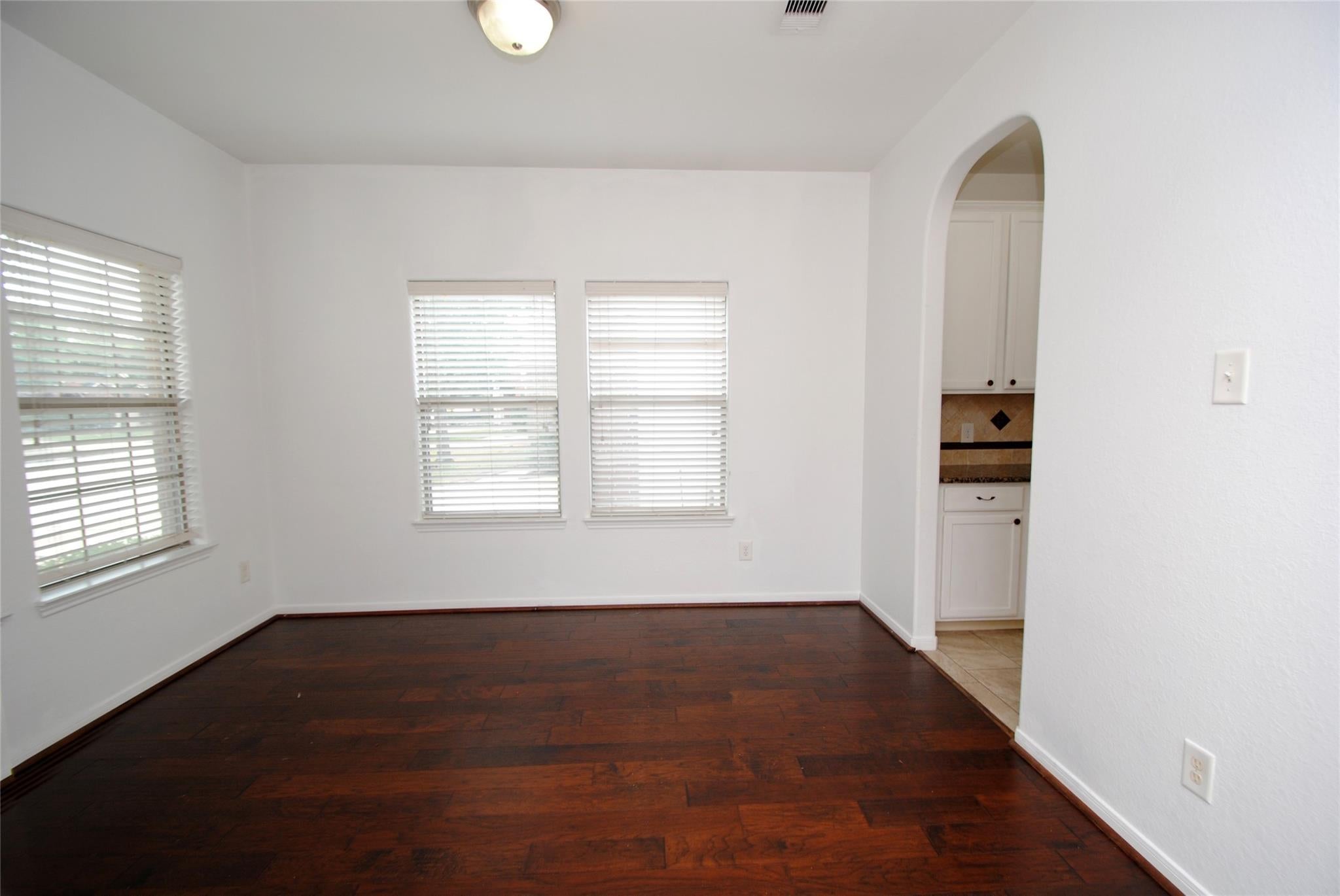 402 Mornington Lane