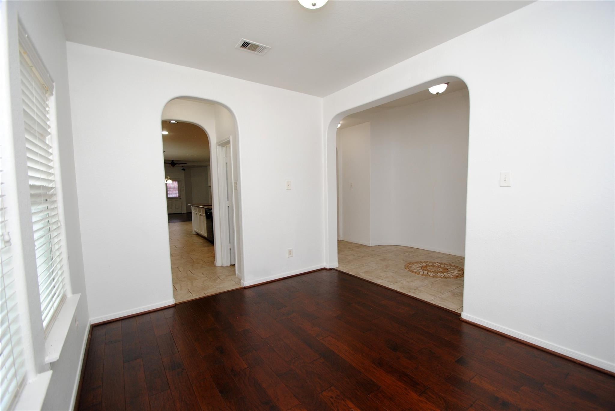 402 Mornington Lane