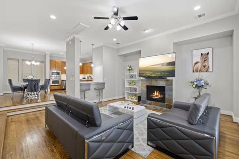 1205 Detering Street Houston TX 77007