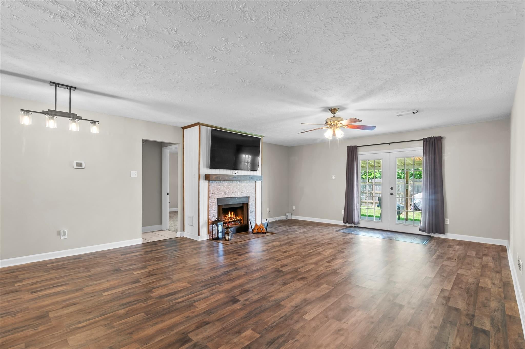 2124 Tower Bridge Road