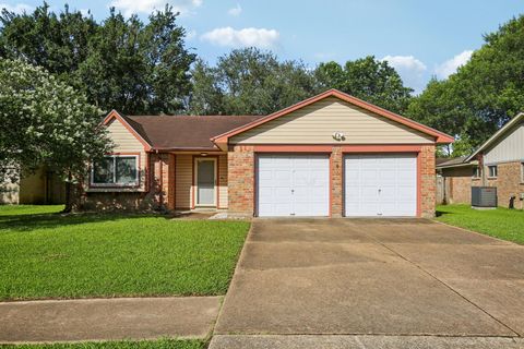 Photo of 15126 Silverman Street, Houston, TX 77598 (MLS # 12805952)