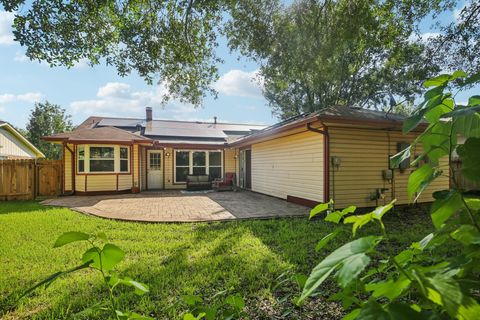 Tiny photo for 15126 Silverman Street, Houston, TX 77598 (MLS # 12805952)