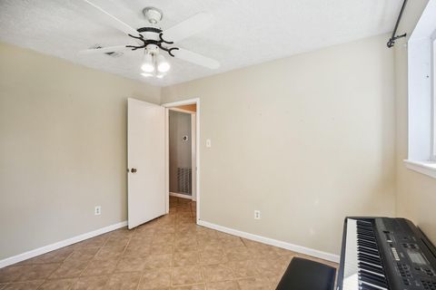 Tiny photo for 15126 Silverman Street, Houston, TX 77598 (MLS # 12805952)