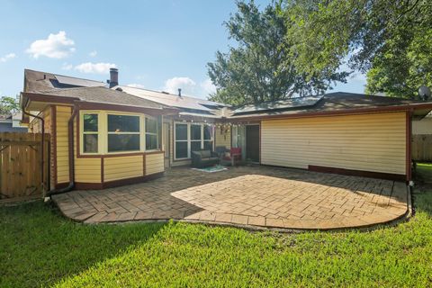 Tiny photo for 15126 Silverman Street, Houston, TX 77598 (MLS # 12805952)