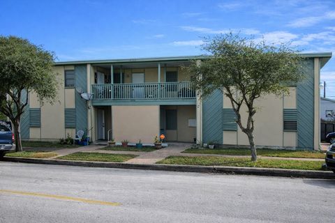 Photo of 1908 33rd Street, Galveston, TX 77550 (MLS # 95920839)