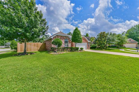 Tiny photo for 13814 Ivymist Court, Houston, TX 77044 (MLS # 67884125)