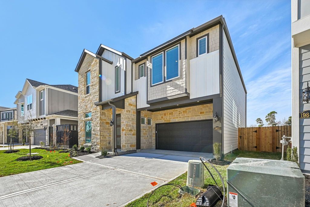 Photo of 19815 Emerald Bend Way, Atascocita, TX 77346 (MLS # 11017147)