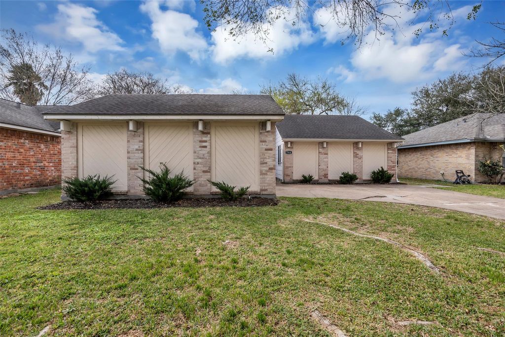 Photo of 7314 Misty Morning Drive, Humble, TX 77346 (MLS # 74563639)