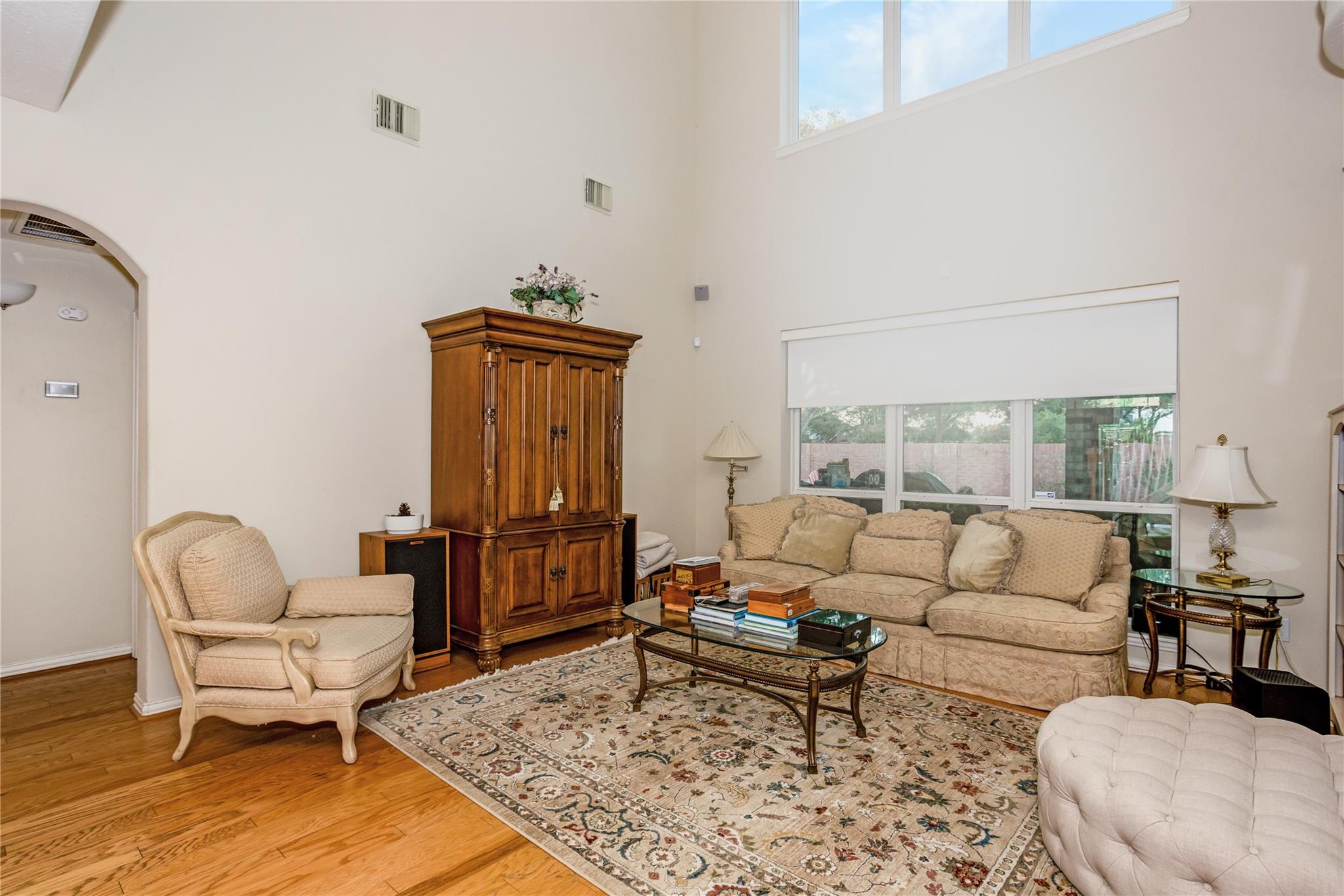 2407 Beacon Pointe