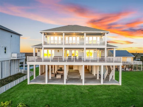 Photo of 2910 11 Mile Road, Galveston, TX 77554 (MLS # 19540147)