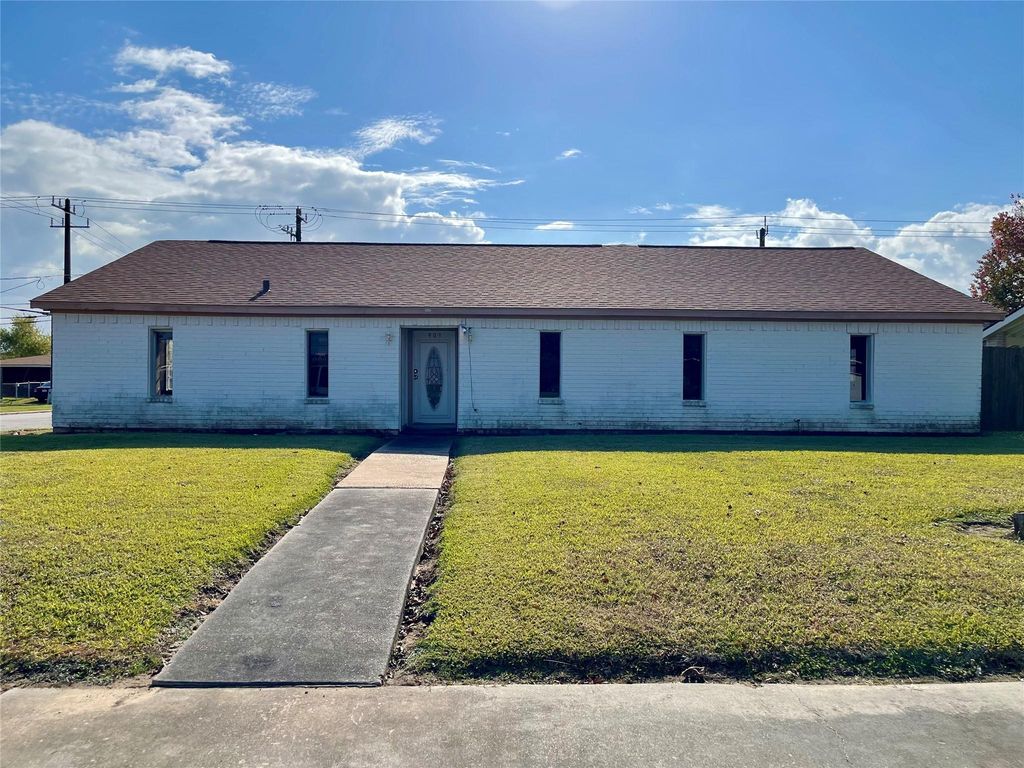 Photo of 903 W 8th Street, Freeport, TX 77541 (MLS # 2320790)