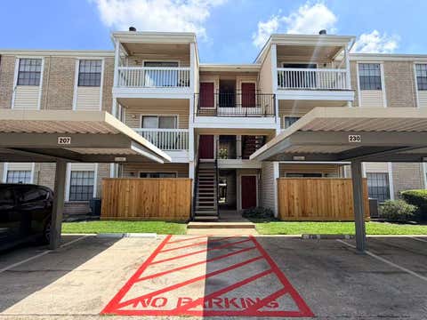 Photo of 2750 Holly Hall Street, Houston, TX 77054 (MLS # 66021739)