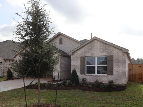 Homes For Sale - 604 Spring Ashberry Court<br/> Montgomery County, Magnolia, TX 77354