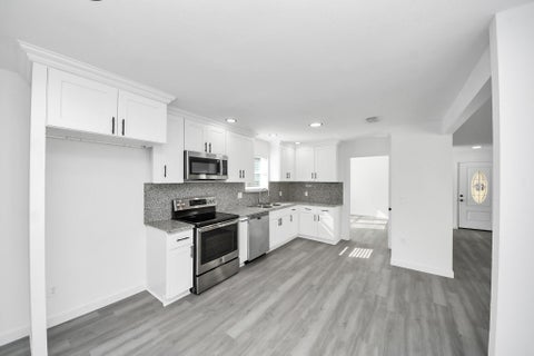 Photo of 15002 Willow Branch Drive, Houston, TX 77070 (MLS # 10606105)