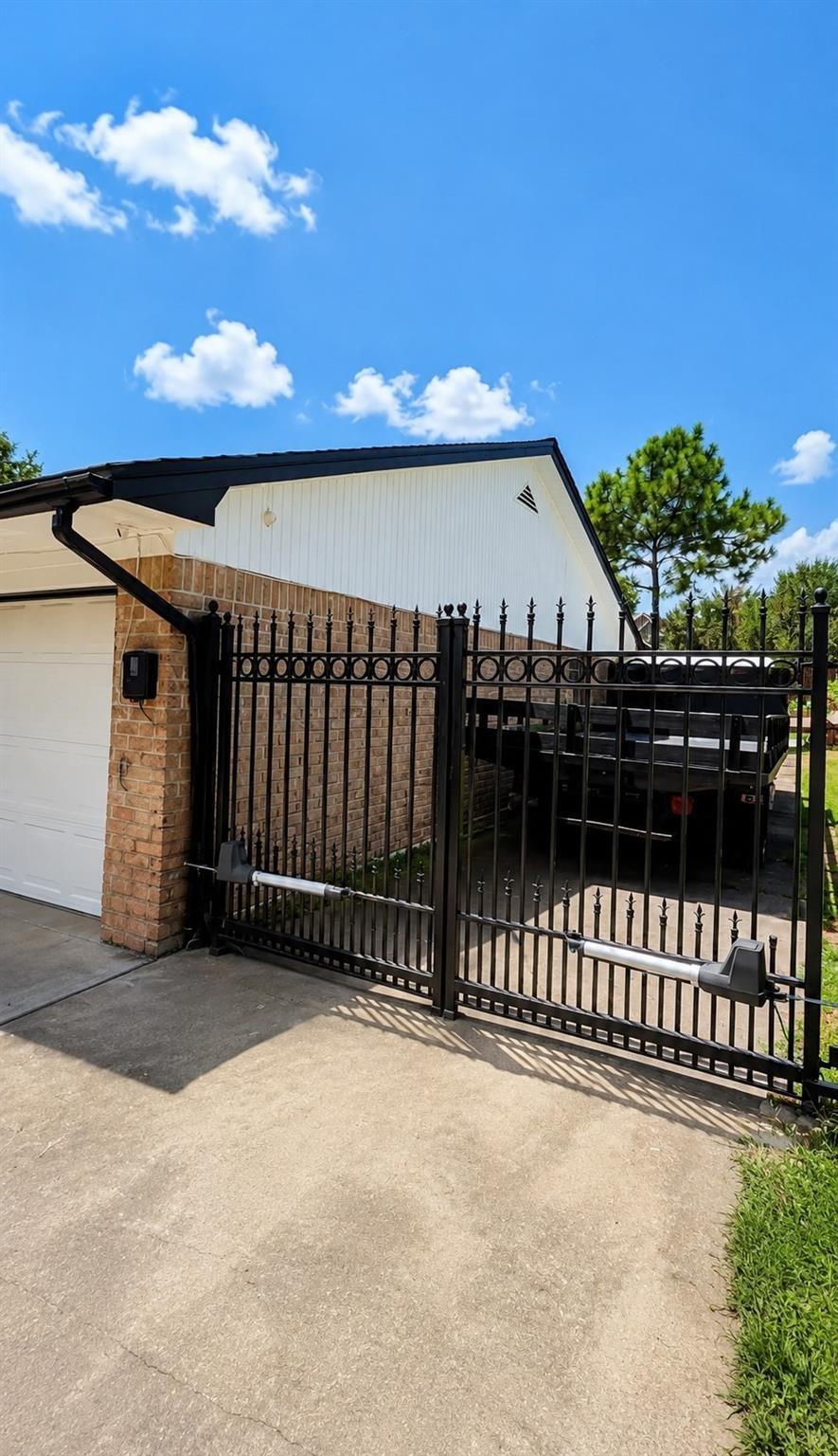 104 Burgundy Lane