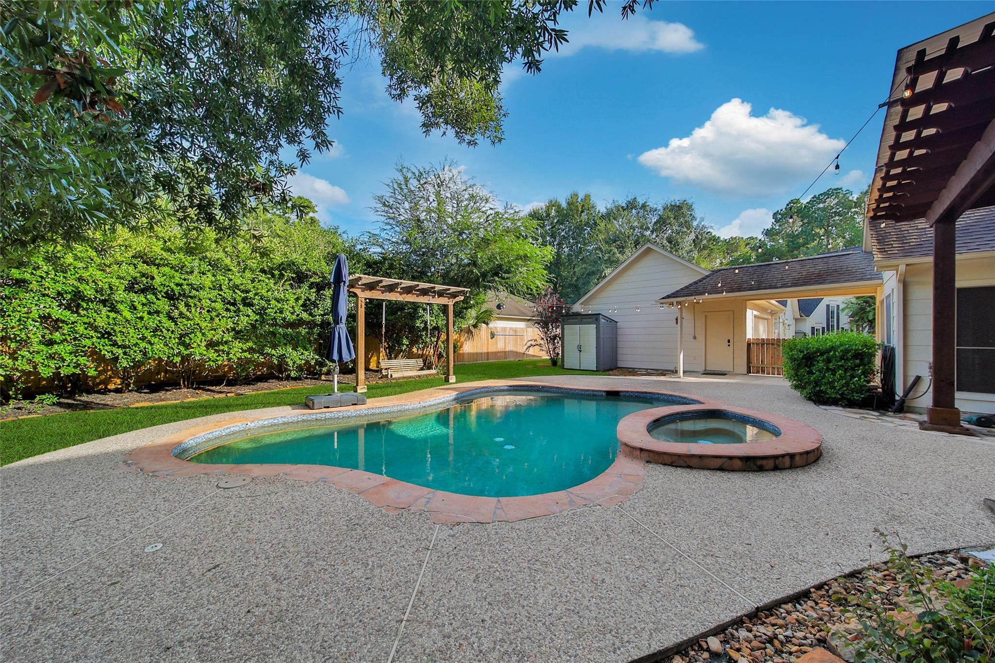 5814 Woodland Creek Drive
