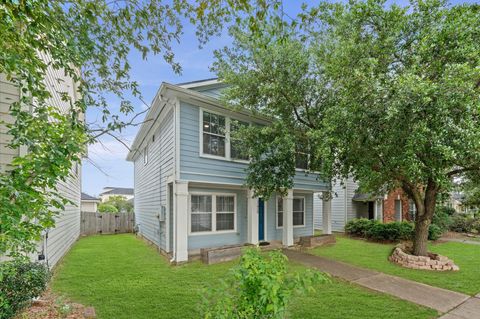 Photo of 11929 Sanspereil Drive, Houston, TX 77047 (MLS # 67757298)