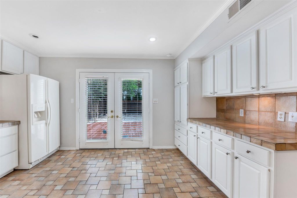 Photo of 1609 Driscoll Street, Houston, TX 77019 (MLS # 94028195)