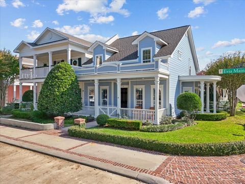 Photo of 9 Evia Main, Galveston, TX 77554 (MLS # 26148608)