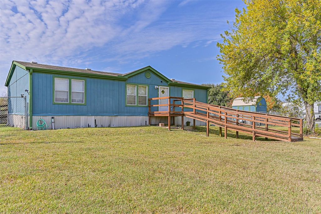 Photo of 1036 9th Street, Dickinson, TX 77539 (MLS # 45234889)