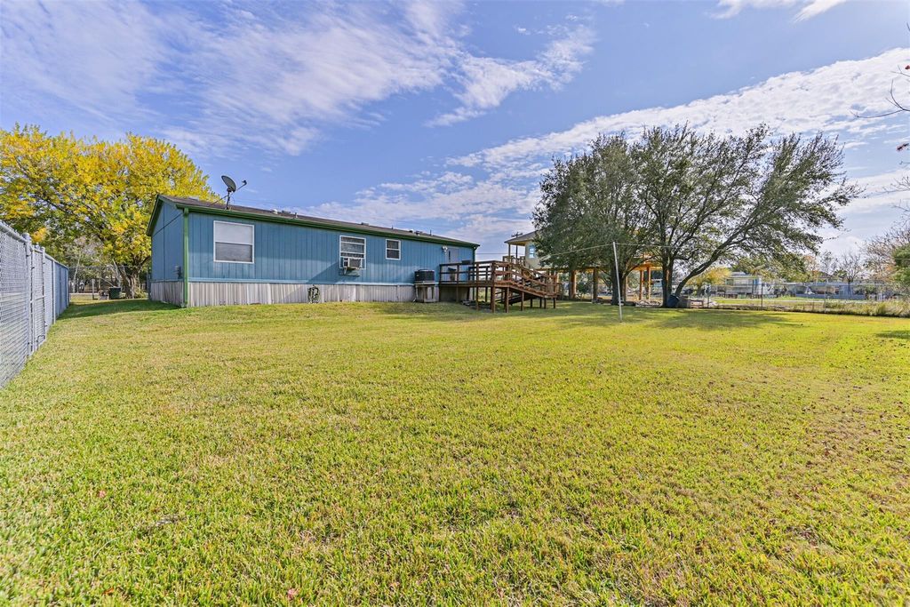 Photo of 1036 9th Street, Dickinson, TX 77539 (MLS # 45234889)
