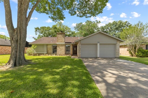 Photo of 2536 Parkway Avenue, Rosenberg, TX 77471 (MLS # 51491652)