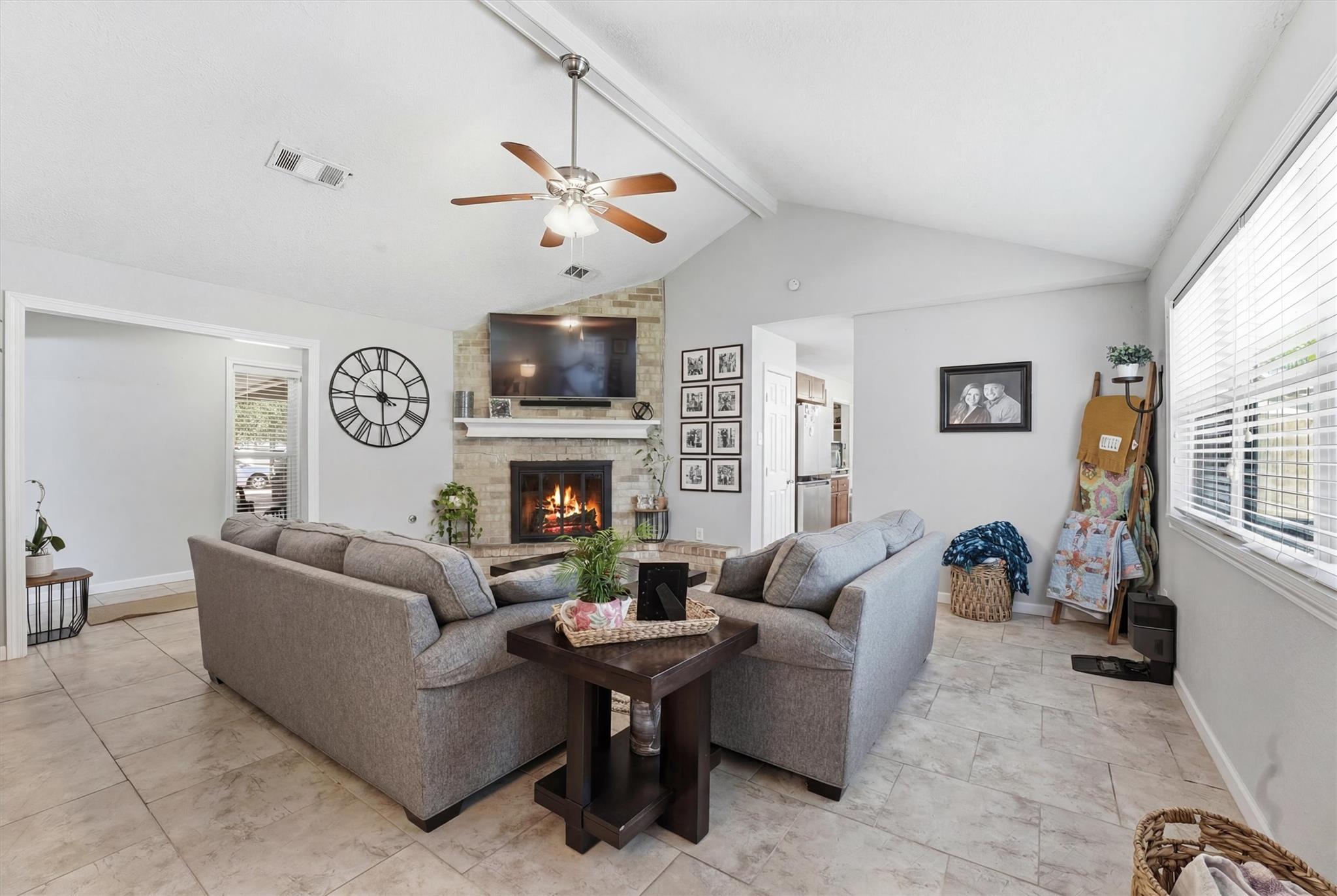 900 Sunnybrook Lane