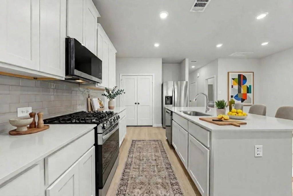 Photo of 302 Brazen Forest Trail, Magnolia, TX 77354 (MLS # 21877204)