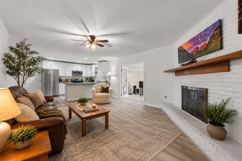 Photo of 209 Summit Drive, Conroe, TX 77303 (MLS # 18511801)