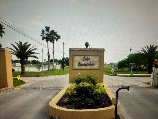 65 ARROWHEAD DR, PALACIOS, TX 77465 - Image ad8eaeca2e16718a8e06b470cbfa9f0b/537746216