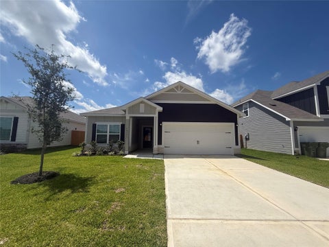 Homes For Sale - 10351 Red Cardinal Drive<br/> Cleveland, TX 77328