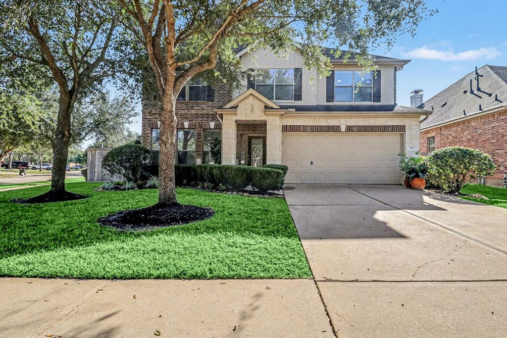 Photo of 5603 Honey Brook Court, Sugar Land, TX 77479 (MLS # 10173883)