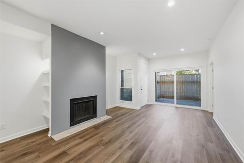 Photo of 2100 Tanglewilde Street #625, Houston, TX 77063 (MLS # 95654051)