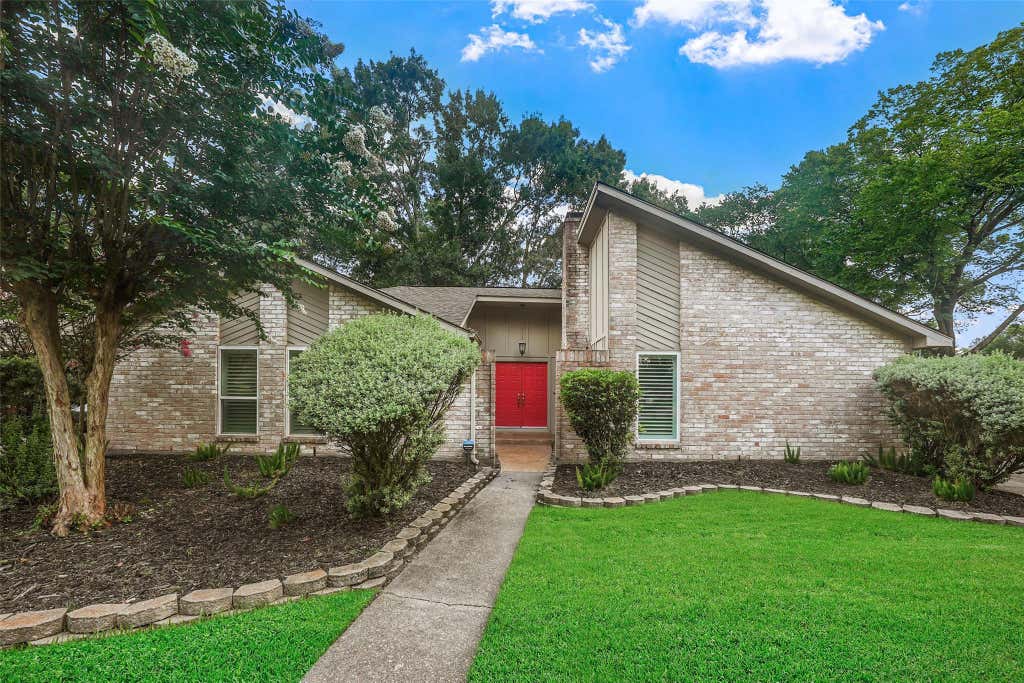 Photo of 1807 Fir Cove, Houston, TX 77339 (MLS # 4608359)
