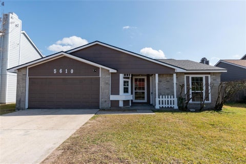Photo of 5610 Wallis Trail Court, Houston, TX 77049 (MLS # 35424017)