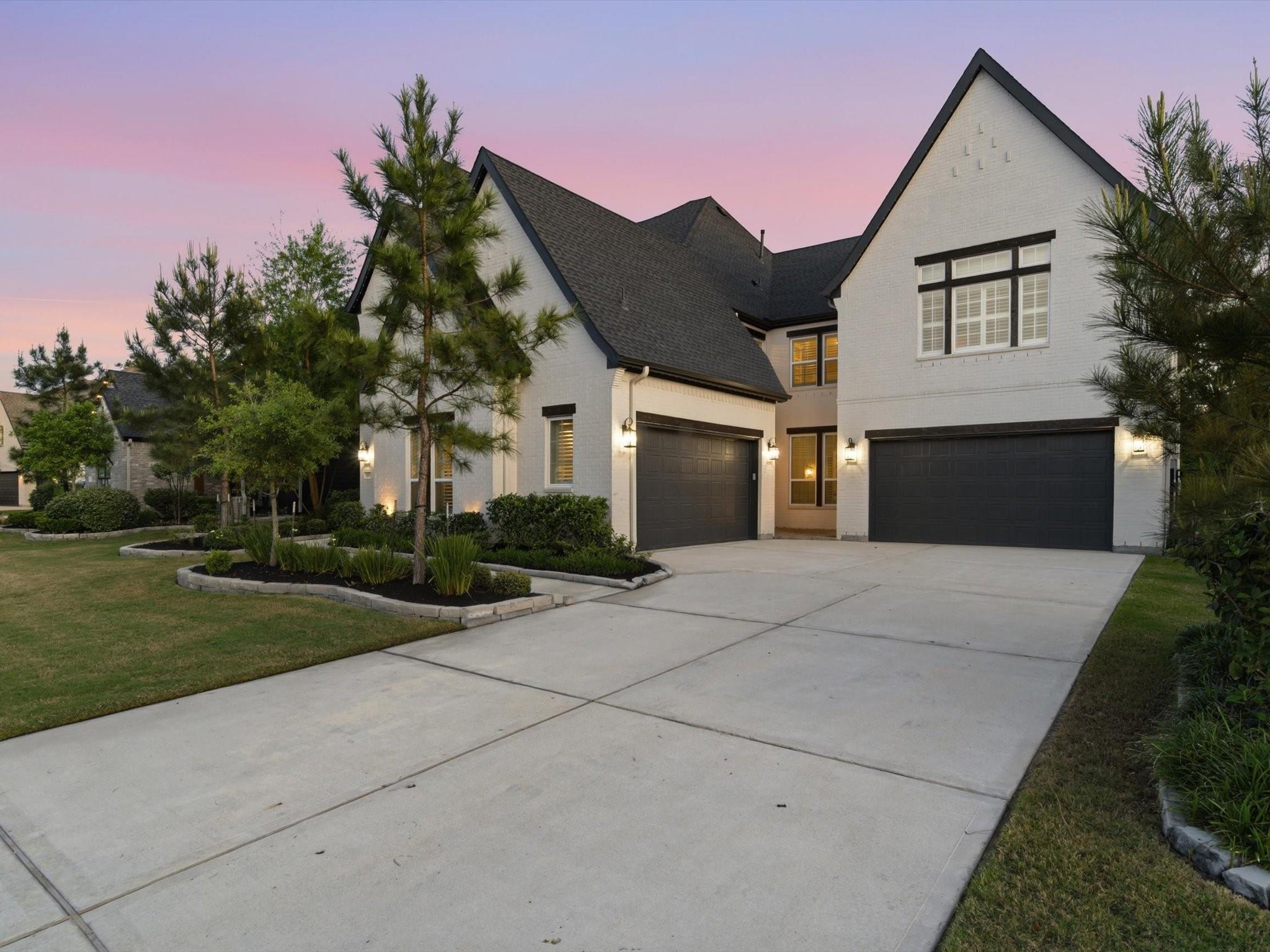 4310 Worthington Drive