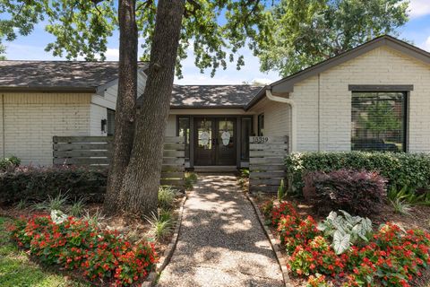 Photo of 13319 Westport Lane, Houston, TX 77079 (MLS # 91704533)