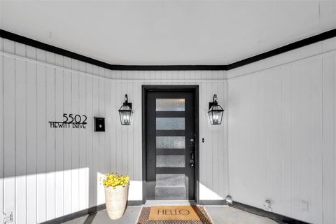 Photo of 5502 Hewitt Dr Drive, Houston, TX 77092 (MLS # 54891929)