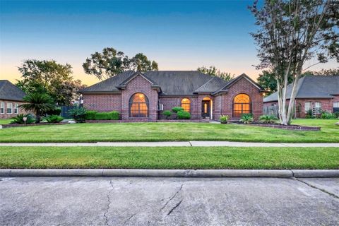 Photo of 18610 Autumn Hills Drive, Katy, TX 77449 (MLS # 74482069)