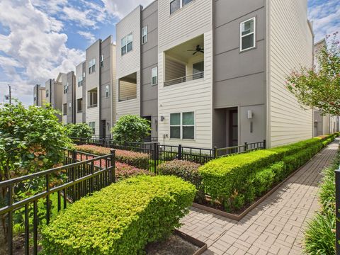 Photo of 2761 Clinton Drive, Houston, TX 77020 (MLS # 94985050)