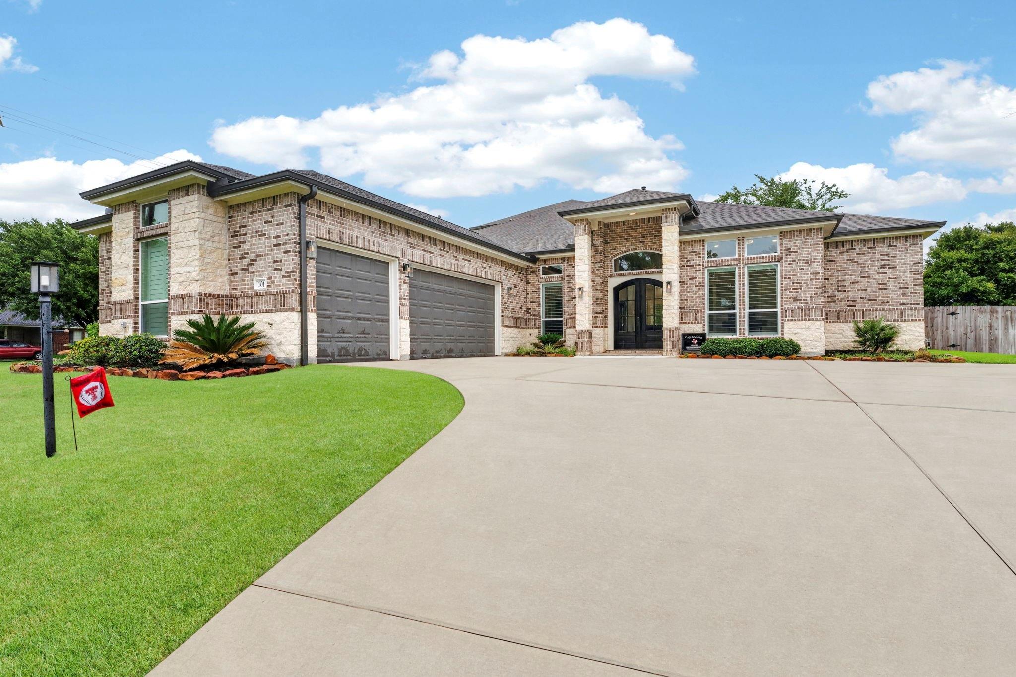101 Bentwood Drive
