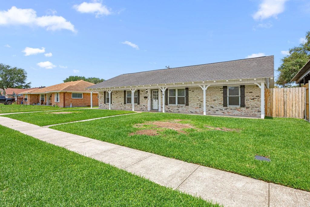 Photo of 1312 Hancock Avenue, Pasadena, TX 77502 (MLS # 13504700)