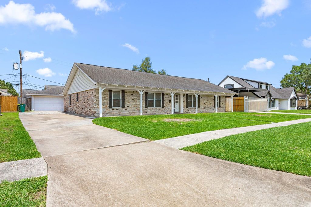 Photo of 1312 Hancock Avenue, Pasadena, TX 77502 (MLS # 13504700)